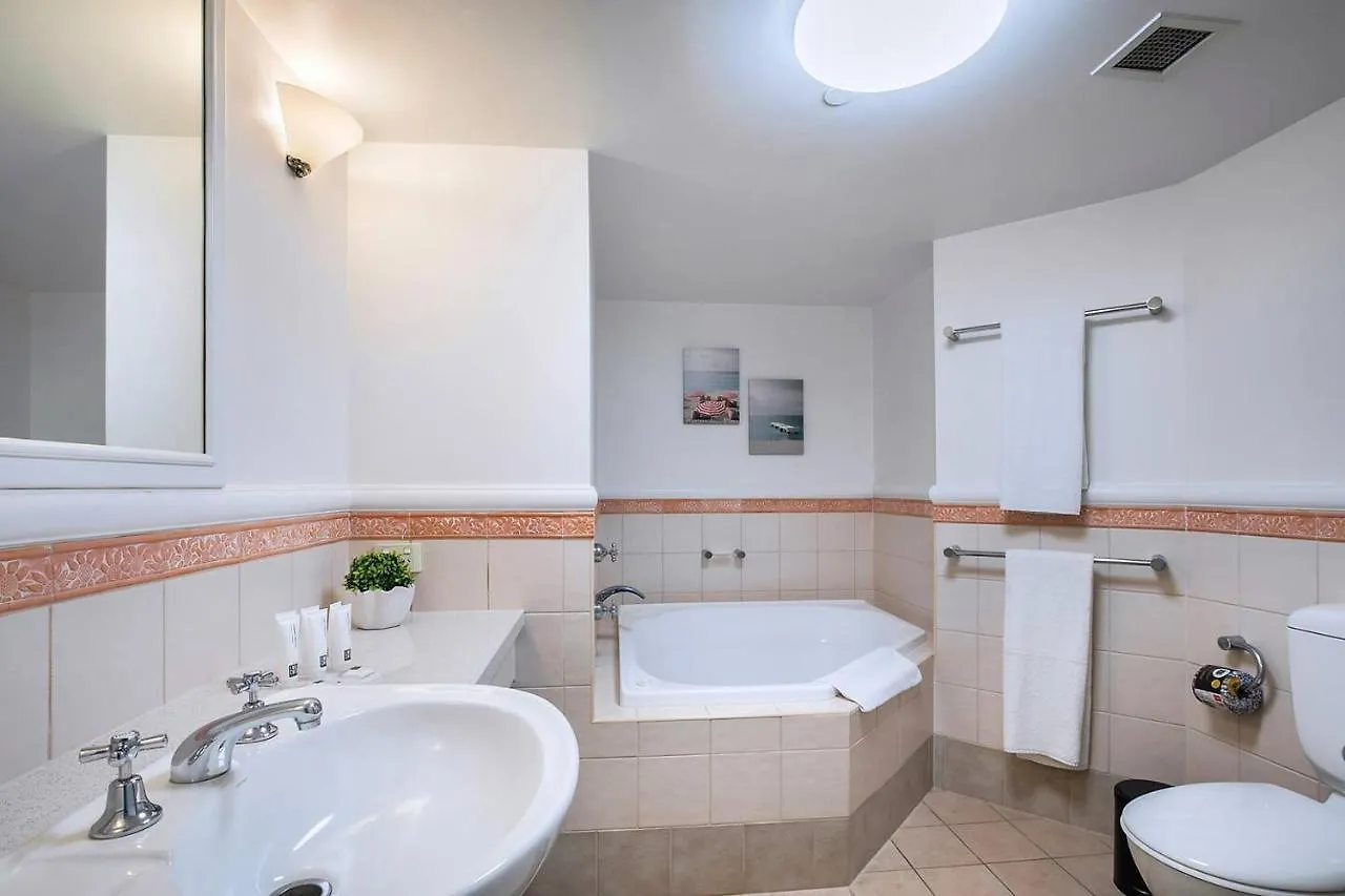 City Energy And Poolside Serenity At Surfers Gold Coast 0*,  Australia